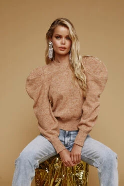 Nicola Metallic Puff Sleeve Sweater -Astr The Label Shop 210407 BC ASTR LOOK 17 041copy