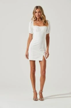 Wendy Square Neck Puff Sleeve Mini Dress 24 Wendy Square Neck Puff Sleeve Mini Dress -Astr The Label Shop ACDR100952C WHITE 1 dee99319 a67c 4b31 a49e 05bd4a878b0b
