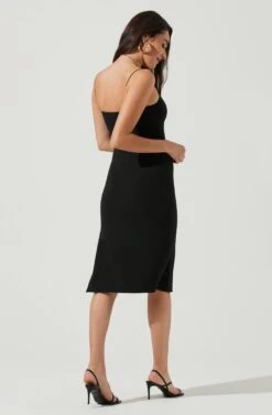 Dixon Square Neck Crinkle Midi Dress 21 Dixon Square Neck Crinkle Midi Dress -Astr The Label Shop ACDR101075 BLACK 3