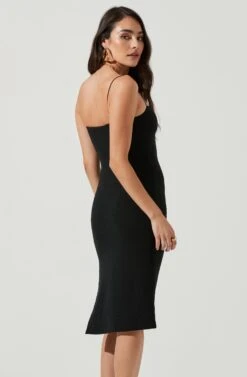 Dixon Square Neck Crinkle Midi Dress 20 Dixon Square Neck Crinkle Midi Dress -Astr The Label Shop ACDR101075 BLACK 4