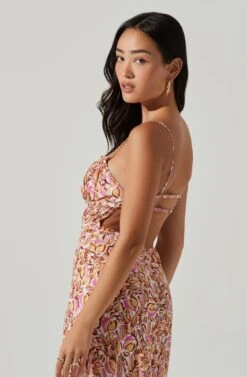 Maritza Floral Smocked Midi Dress 21 Maritza Floral Smocked Midi Dress -Astr The Label Shop ACDR101529 COPPERLILACMULTI 4