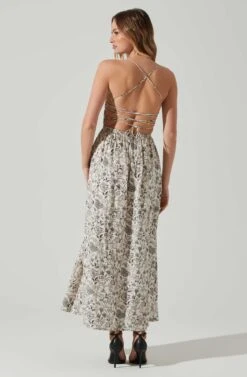 Stasia Floral Smocked Midi Dress 21 Stasia Floral Smocked Midi Dress -Astr The Label Shop ACDR101720P DARKBROWNPAISLEY 6