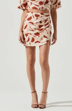 Nirina Abstract Print Mini Skirt 16 Nirina Abstract Print Mini Skirt -Astr The Label Shop ACS9087 RUSTABSTRACT 3