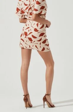 Nirina Abstract Print Mini Skirt 17 Nirina Abstract Print Mini Skirt -Astr The Label Shop ACS9087 RUSTABSTRACT 5