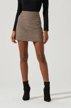 Brina Plaid Mini Skirt -Astr The Label Shop ACS9107 BROWNBLACK 0656