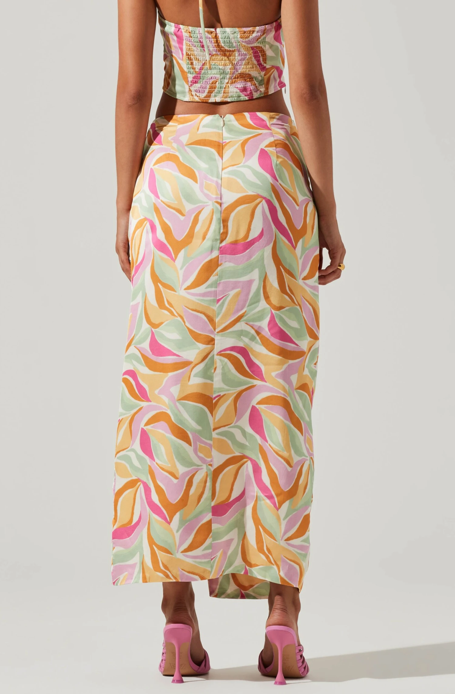 Loretta Abstract Print Midi Skirt 5 Loretta Abstract Print Midi Skirt - Image 3