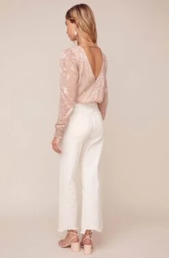 Goldie Floral Jacquard Top 8 Goldie Floral Jacquard Top -Astr The Label Shop ACT15779 BLUSH FLORAL JACQUARD 3