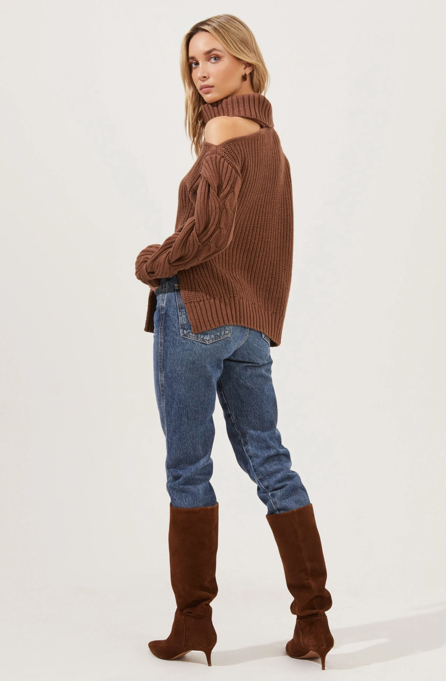 Sequoia Cutout Shoulder Turtleneck Sweater 10 Sequoia Cutout Shoulder Turtleneck Sweater - Image 8