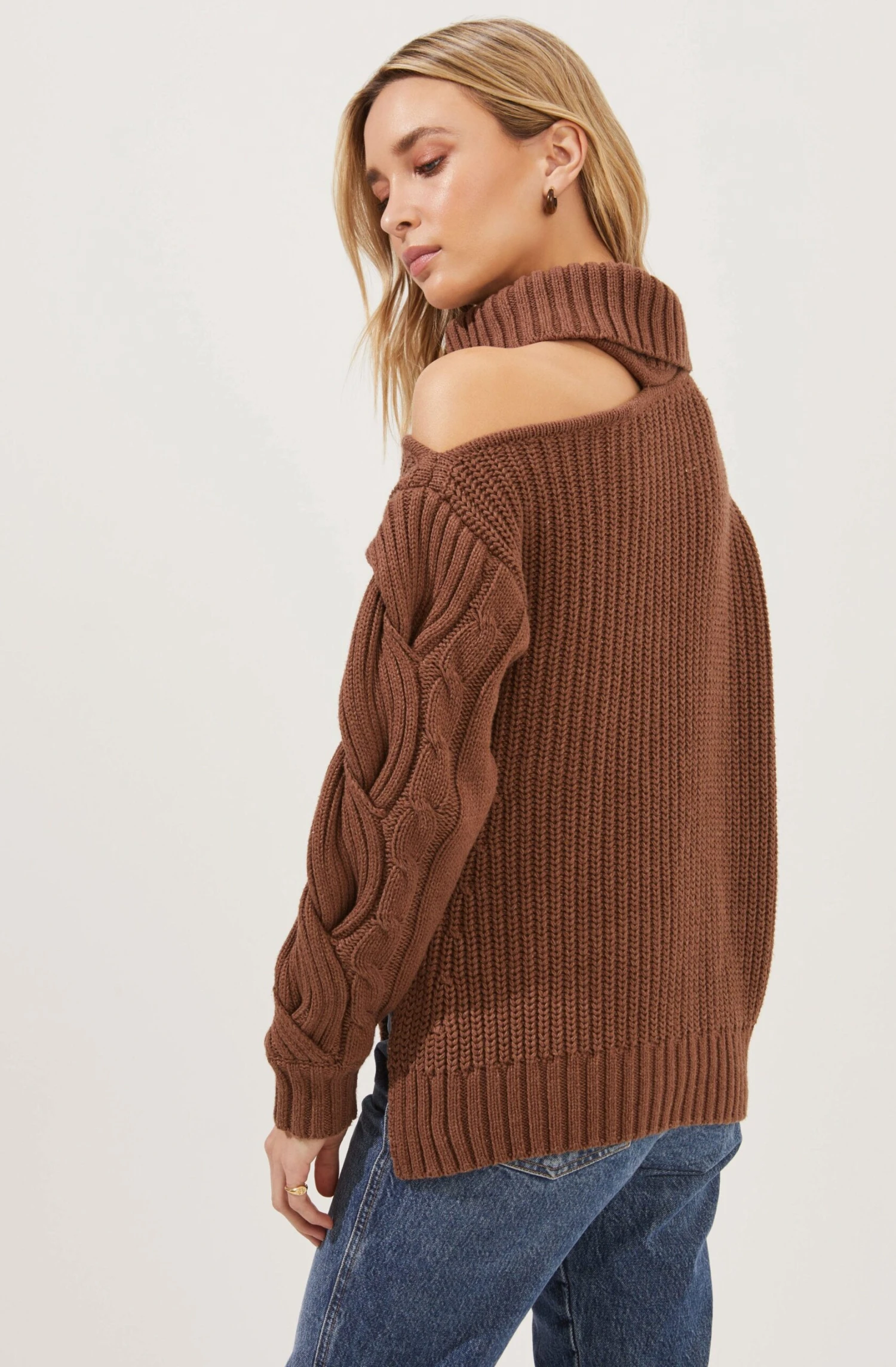 Sequoia Cutout Shoulder Turtleneck Sweater 8 Sequoia Cutout Shoulder Turtleneck Sweater - Image 6