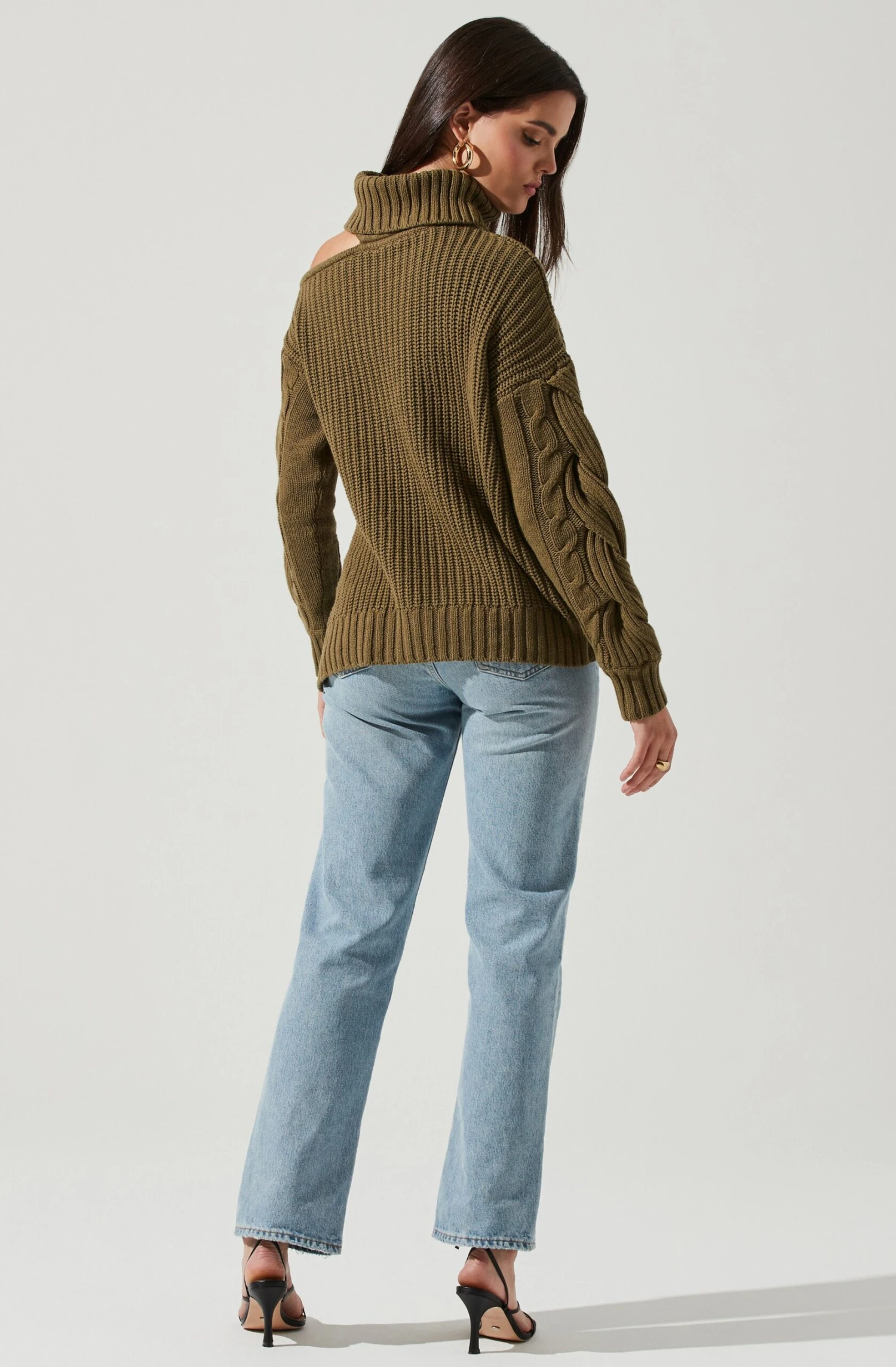 Sequoia Cutout Shoulder Turtleneck Sweater 20 Sequoia Cutout Shoulder Turtleneck Sweater - Image 18