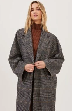 Evanston Plaid Oversized Coat 12 Evanston Plaid Oversized Coat -Astr The Label Shop ACT16842 BLACK GREYPLAID 3