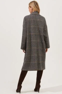 Evanston Plaid Oversized Coat 11 Evanston Plaid Oversized Coat -Astr The Label Shop ACT16842 BLACK GREYPLAID 5