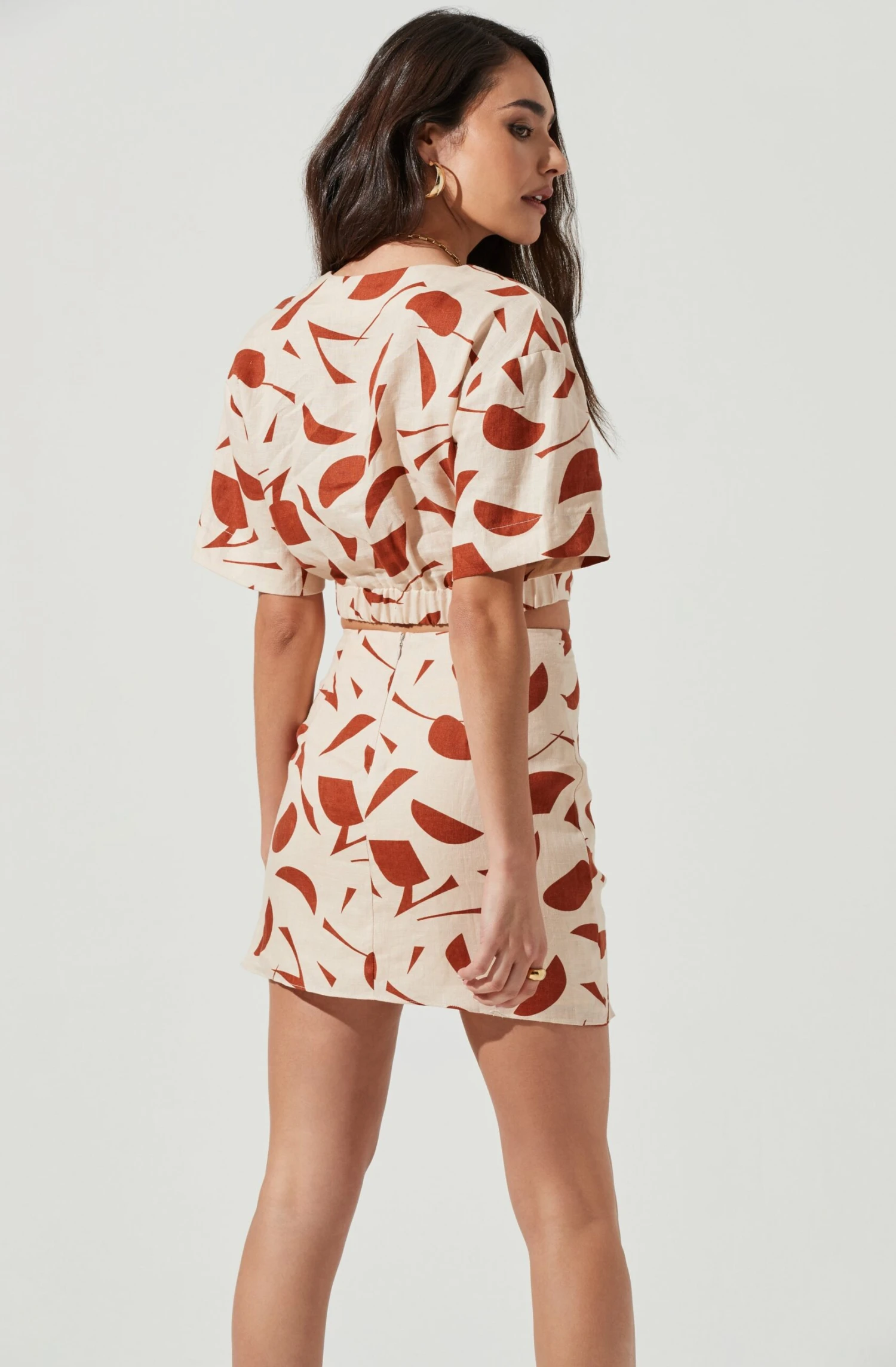 Nirina Abstract Print Wrapped Front Crop Top 11 Nirina Abstract Print Wrapped Front Crop Top - Image 9