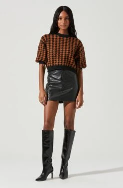 Colette Houndstooth Short Sleeve Sweater -Astr The Label Shop ACT17283B BROWNBLACKHOUNDSTOOTH 1183