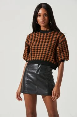 Colette Houndstooth Short Sleeve Sweater -Astr The Label Shop ACT17283B BROWNBLACKHOUNDSTOOTH 1189