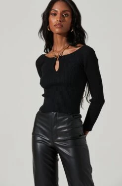 Philippa Chain Strap Sweater -Astr The Label Shop ACT17457 BLACK 3