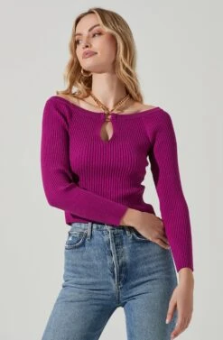 Philippa Chain Strap Sweater -Astr The Label Shop ACT17457 FUCHSIA 3