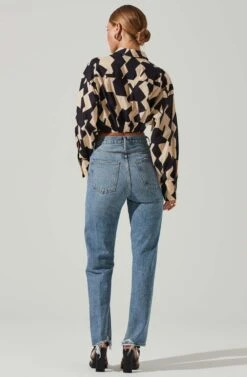 Claude Cropped Geo Print Button Down Tie Waist Top 8 Claude Cropped Geo Print Button Down Tie Waist Top -Astr The Label Shop ACT17572 BLACKGEO 4