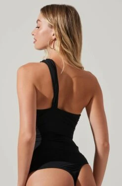 Sindri Cutout One Shoulder Bodysuit -Astr The Label Shop ACT17758 BLACK 4