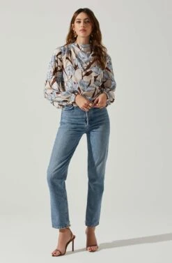 Veronica Floral Cutout Top 11 Veronica Floral Cutout Top -Astr The Label Shop ACT17833 BLUEFLORAL 1