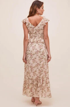 Luna Floral Maxi Dress -Astr The Label Shop ADR100606B CREAM PEACHFLORAL 5 24db0ba9 bf53 40e4 bc2c 6b044b72a946