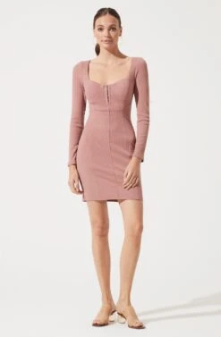Long Sleeve Hook & Eye Front Bodycon Dress -Astr The Label Shop ADR100890 BLUSH 871