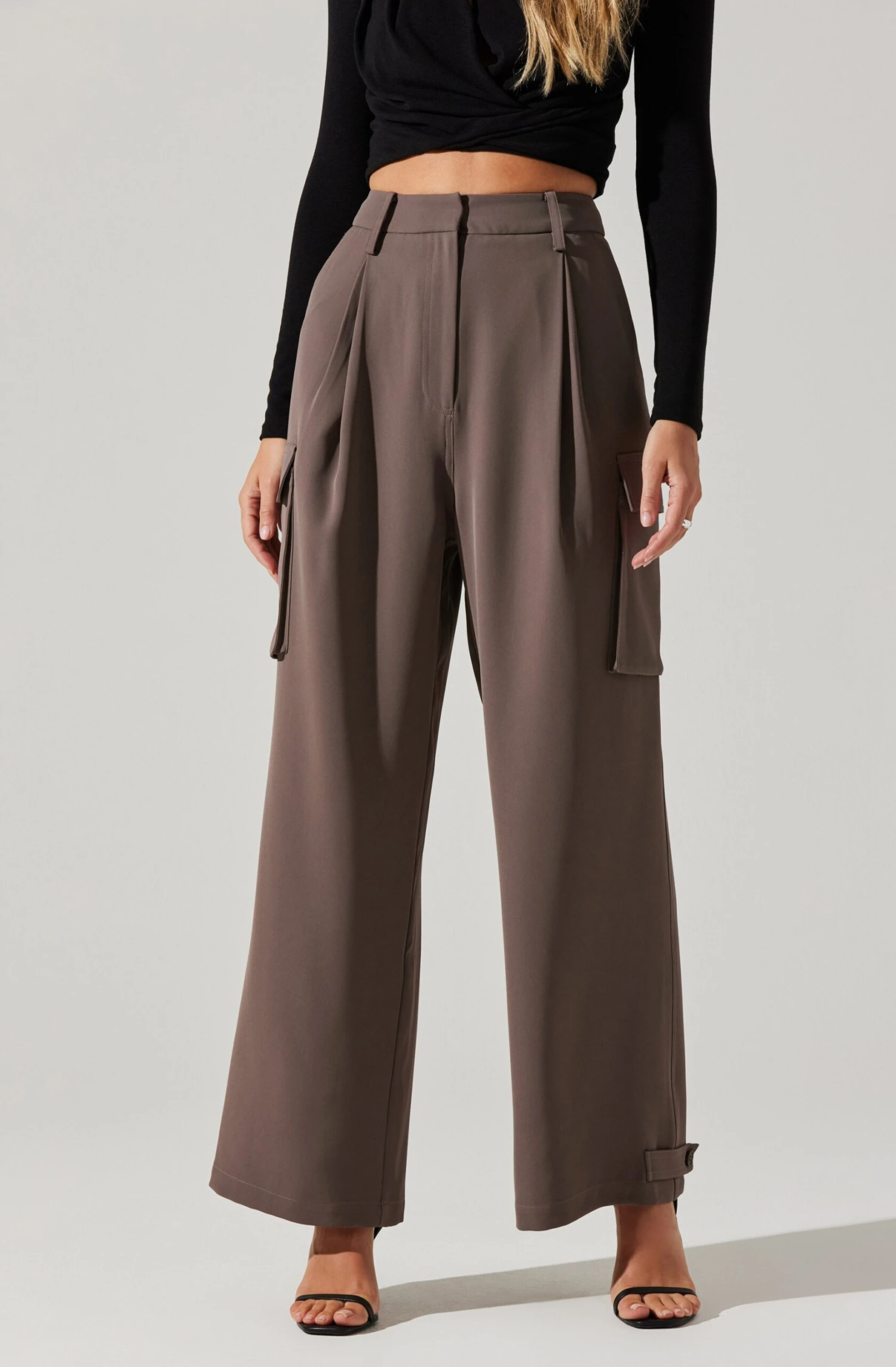 Pleated Wide Leg Cargo Pants 4 Pleated Wide Leg Cargo Pants - Image 2