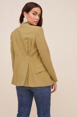 Fitted Pleat Blazer -Astr The Label Shop AT16425 VINTAGEGOLD CC 5