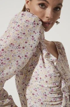 Ruched Sleeve Sweetheart Top 17 Ruched Sleeve Sweetheart Top -Astr The Label Shop AT16558 PURPLE MUSTARD DITSY 1026