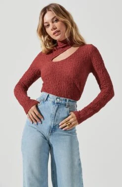 Slit Mock Neck Top 28 Slit Mock Neck Top -Astr The Label Shop AT16954 RUST 2