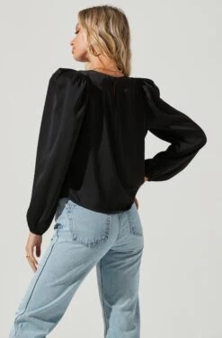 Puff Shoulder Long Sleeve Top -Astr The Label Shop AT16964 BLACK 4