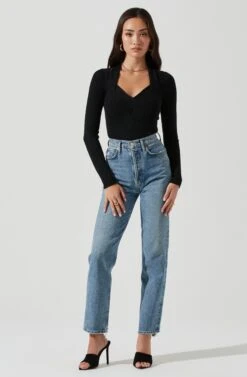 Twist Front Sweater 24 Twist Front Sweater -Astr The Label Shop AT17051 BLACK 1300