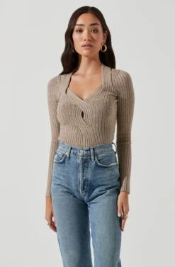 Twist Front Sweater 26 Twist Front Sweater -Astr The Label Shop AT17051 TAUPE 1135
