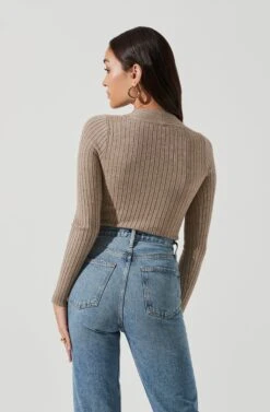 Twist Front Sweater 31 Twist Front Sweater -Astr The Label Shop AT17051 TAUPE 1145