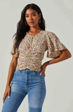 Floral Key Hole Flutter Sleeve Top -Astr The Label Shop AT17291 SAGEPEACHDITSY 2