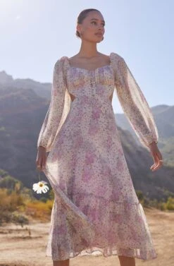 Shayla Floral Cutout Long Sleeve Midi Dress 13 Shayla Floral Cutout Long Sleeve Midi Dress -Astr The Label Shop Shoot 0193